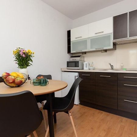 Cozy Apartment With Balcony Warszawa By Noclegi Renters Exteriér fotografie