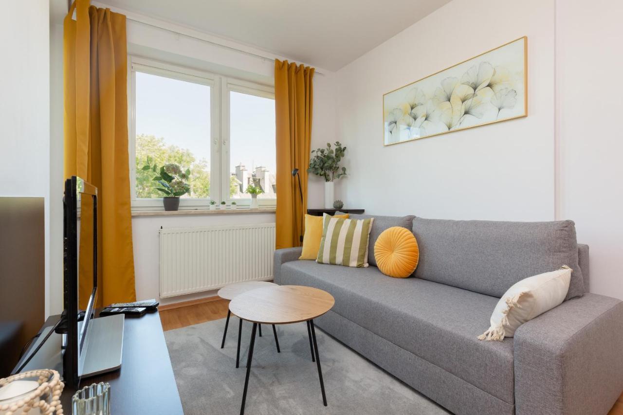 Cozy Apartment With Balcony Warszawa By Noclegi Renters Exteriér fotografie